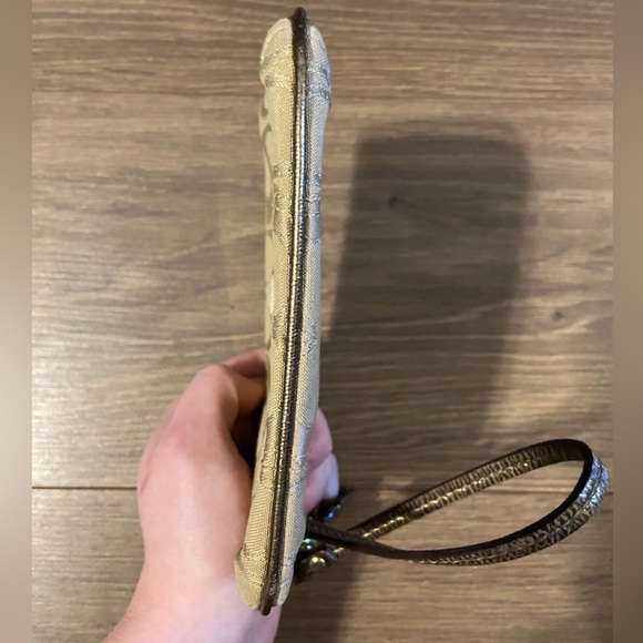 Coach small wristlet - Picture 4 of 7